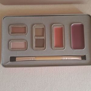 SCREENSHOT NATURAL BEAUTY PALETTE IN TWINKLE LIGHT